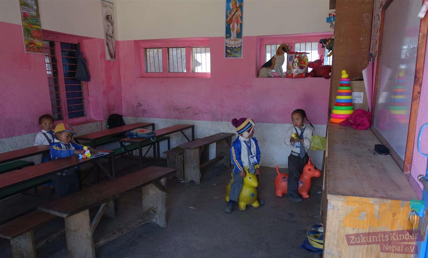 Playgroup Kinder vor der Prüfung