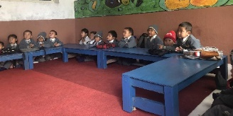 isolierter Fußboden im Nursery Raum